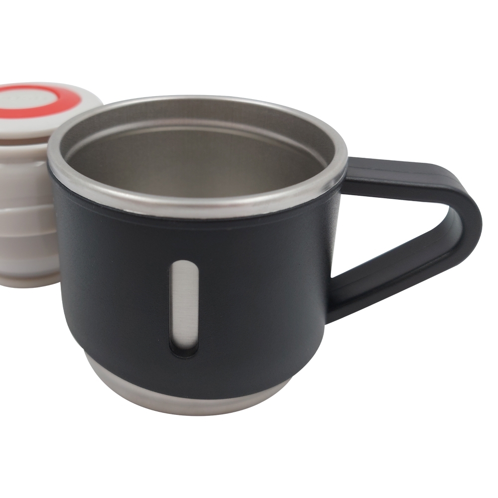 Garrafa Térmica Em Metal Com 3 Xícaras 